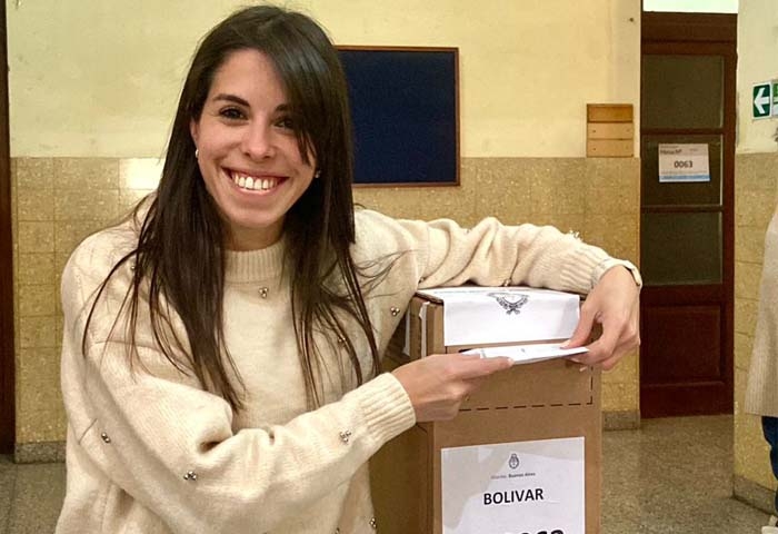 Laurita Rodríguez votó en el Jesús Sacramentado