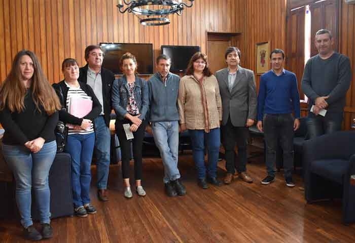 Acerbo entregó subsidios a instituciones