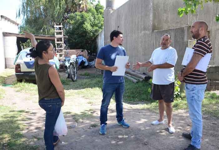 Aguilera y Valicenti salieron a recorrer barrios