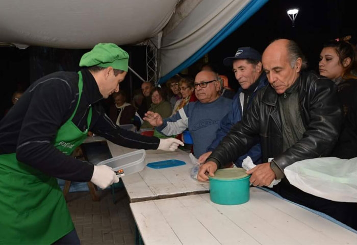 Bucca sirvió locro el 25 de Mayo