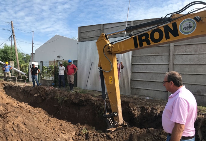 Capra recorrió obras en Los Eucaliptus