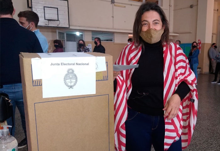 Claudia Herrero Valtuille votó en la Escuela N° 1