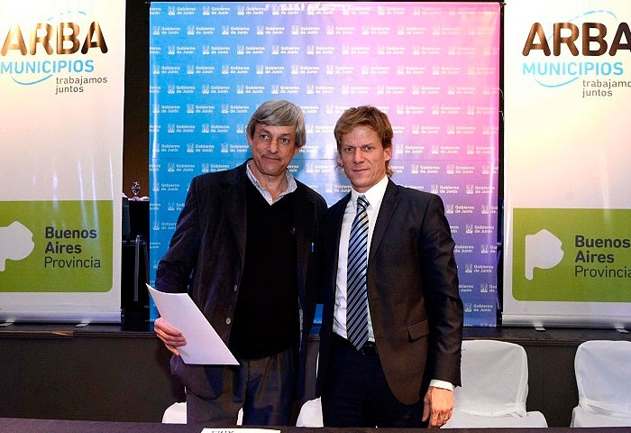 Cortés firmó un acuerdo marco con ARBA