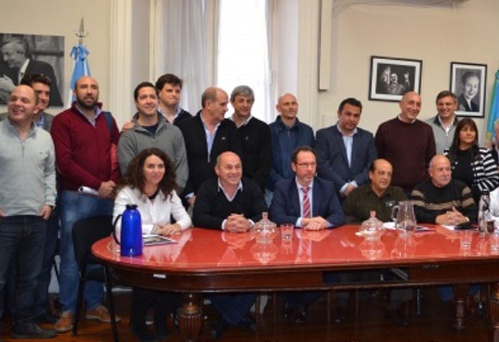 Cortés se reunió con dirigentes del PJ en La Plata
