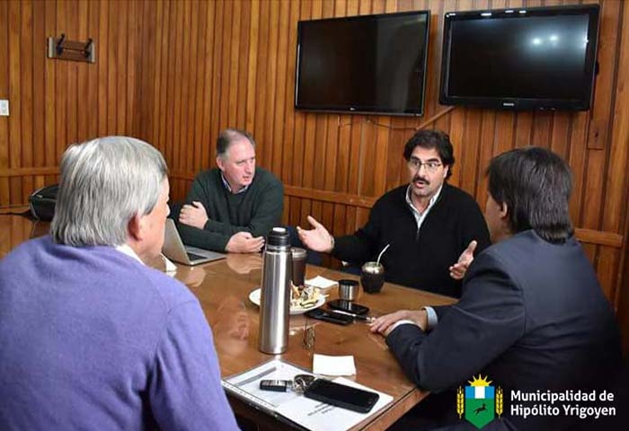 Cortés se reunió con el ministro Sarquis