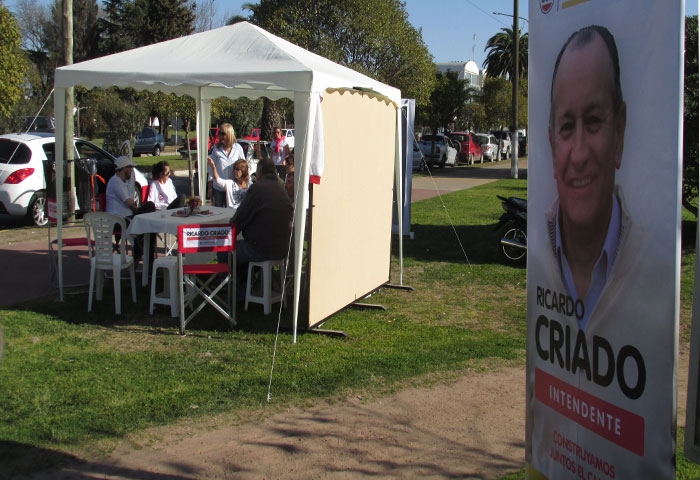 Criado, sombrilla y presencia en la Rural