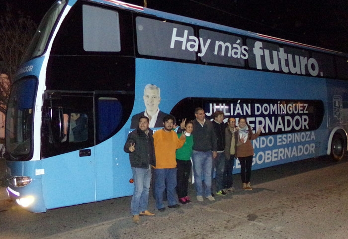 El camión de Julián Domínguez pasó por Bolívar