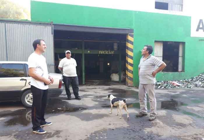 Erreca recorrió el basurero municipal