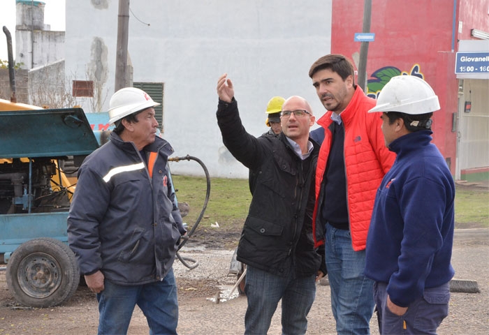 Galli recorrió las obras de La Candela y Los Reseros