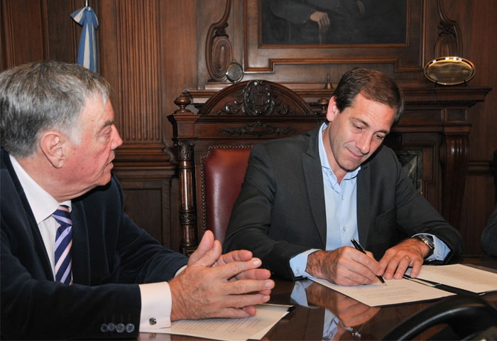 Garro firmó un convenio con la Suprema Corte