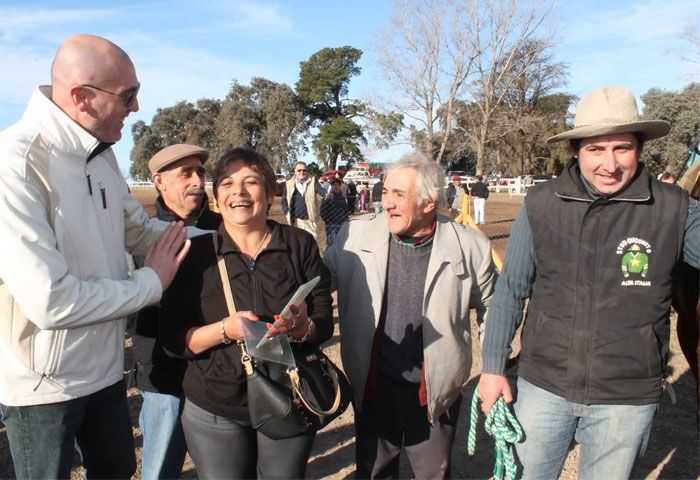 Hernando entregó premios en jornada hípica