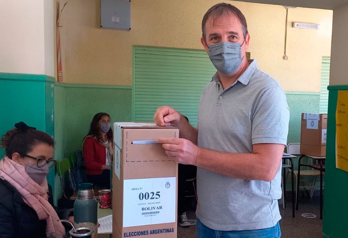 José Gabriel Erreca votó en la Escuela 6