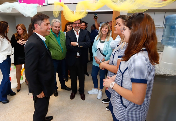 Kicillof inauguró un jardín maternal en Salto