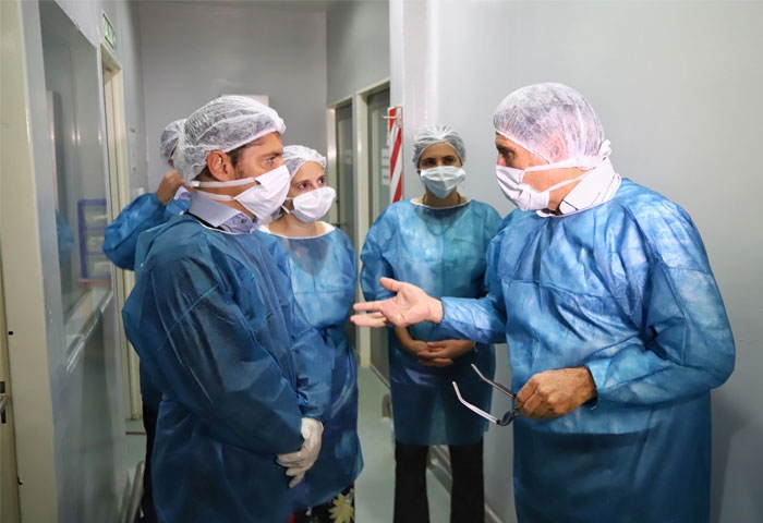 Kicillof visitó el Instituto Biológico provincial