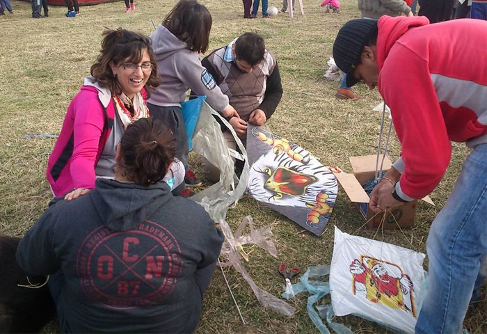 La Cámpora realizó una gran barrileteada familiar