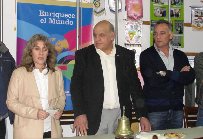 Lordén le entregó un subsidio al Rotary