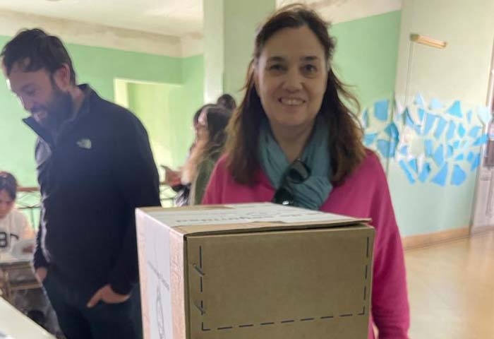 Mariel Venier votó en el Instituto N° 27