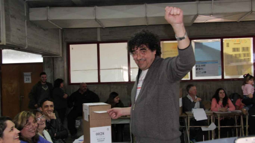 Miki Francisco votó en la ex ENET