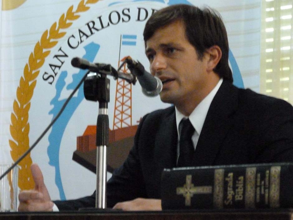 Mucho hermetismo y pocas definiciones