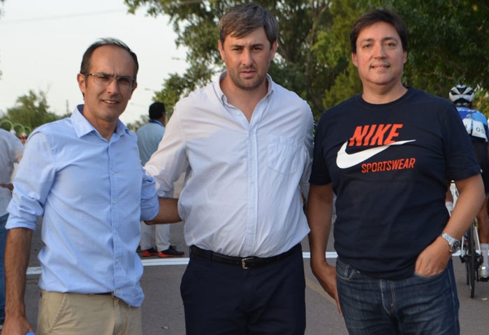 Pisano, Pugnaloni y Acerbo, juntos a la par