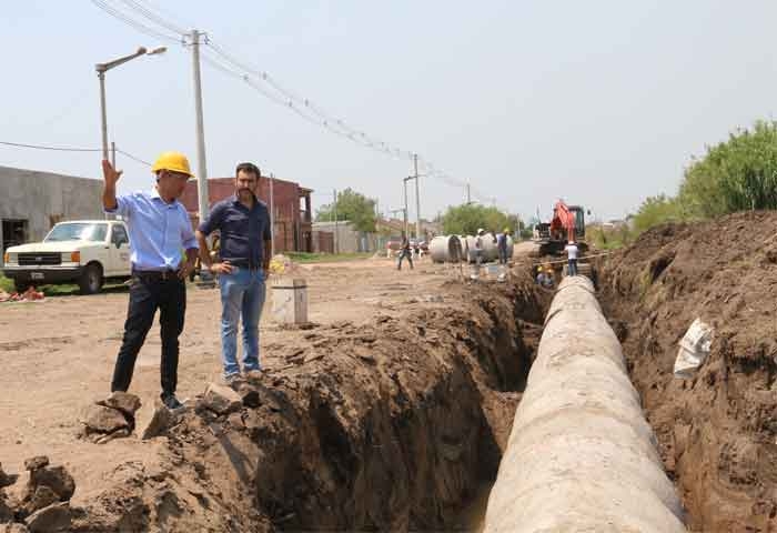 Pisano recorrió obras pluviales