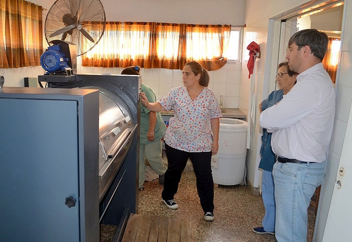 Pugnaloni visitó el lavadero municipal