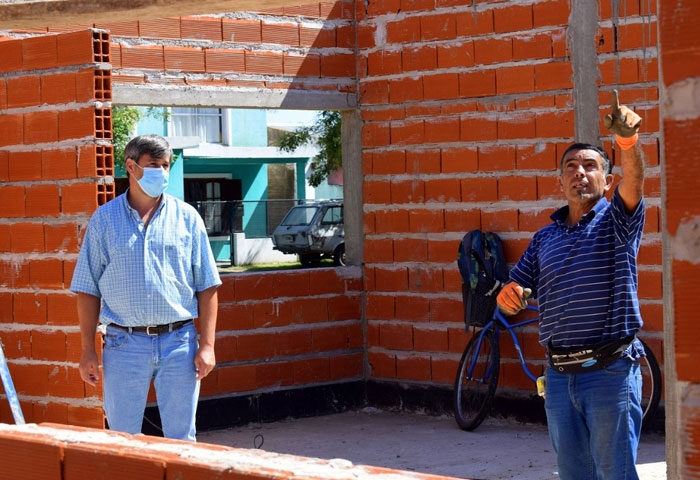 Pugnaloni visitó la obra del Centro de Día