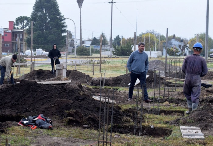 Pugnaloni visitó la obra del nuevo Centro de Salud