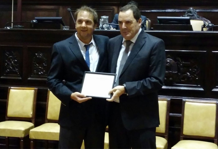 Vitale recibió el Premio Parlamentario