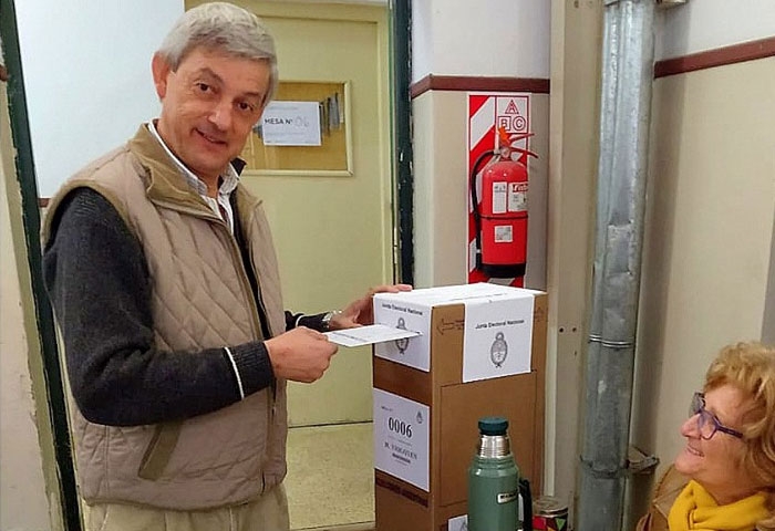 Votó el intendente Cortés