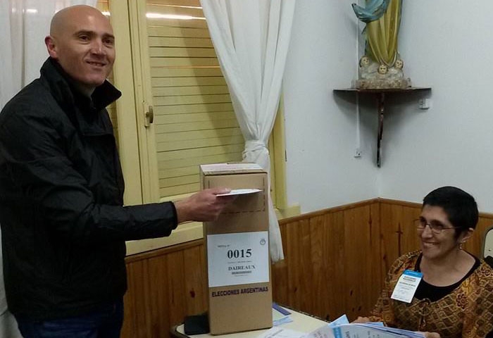 Votó el intendente Hernando