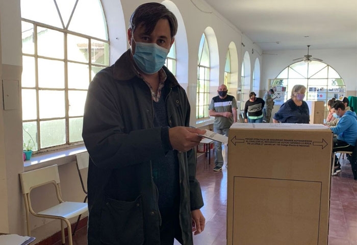 Votó el intendente Pugnaloni